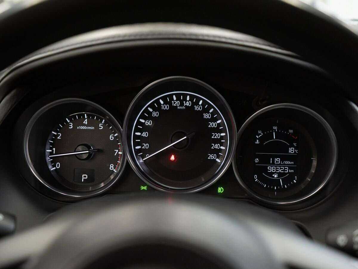 Б/У Мазда 6 2017 года. Фото: #10