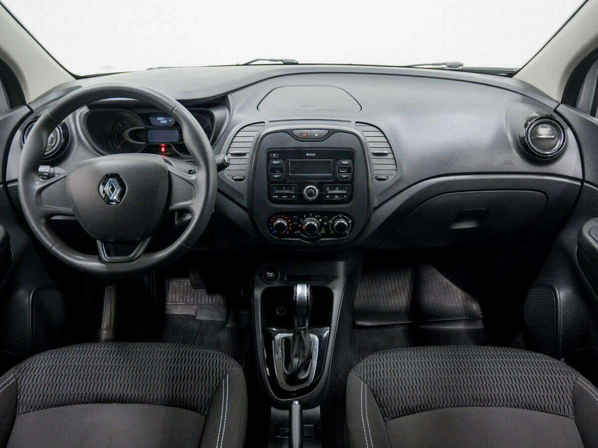 Б/У Рено Каптюр 2018 года. Фото: #9