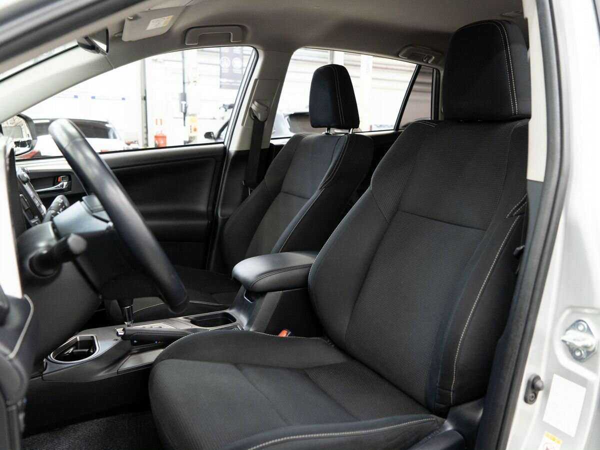 Toyota RAV4 2016 года с пробегом. Фото: #5