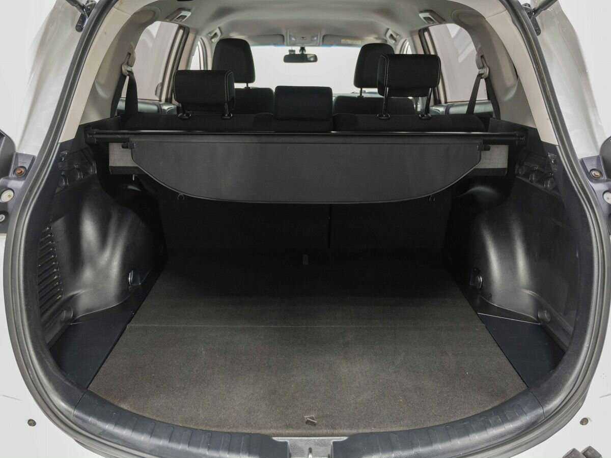 Toyota RAV4 2017 года с пробегом. Фото: #26