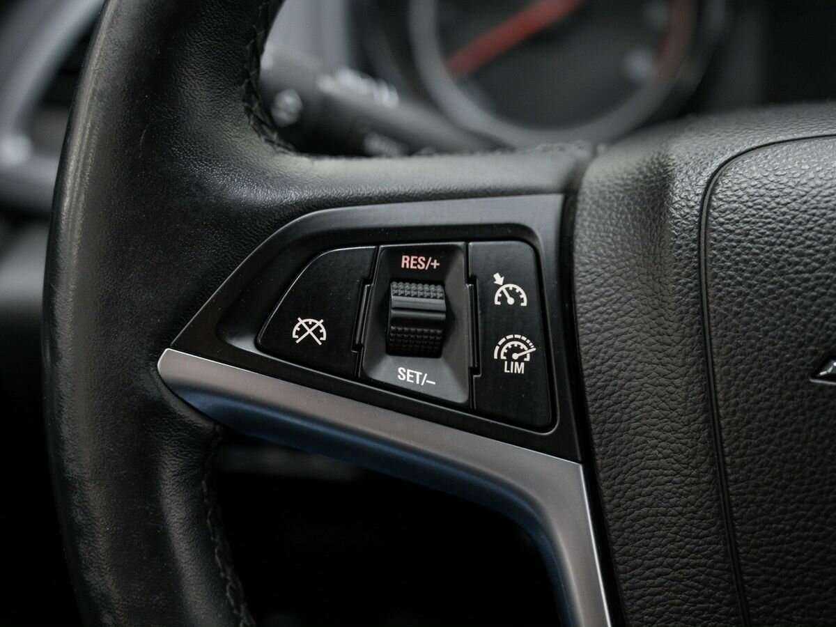 Б/У Опель Астра 2013 года. Фото: #15