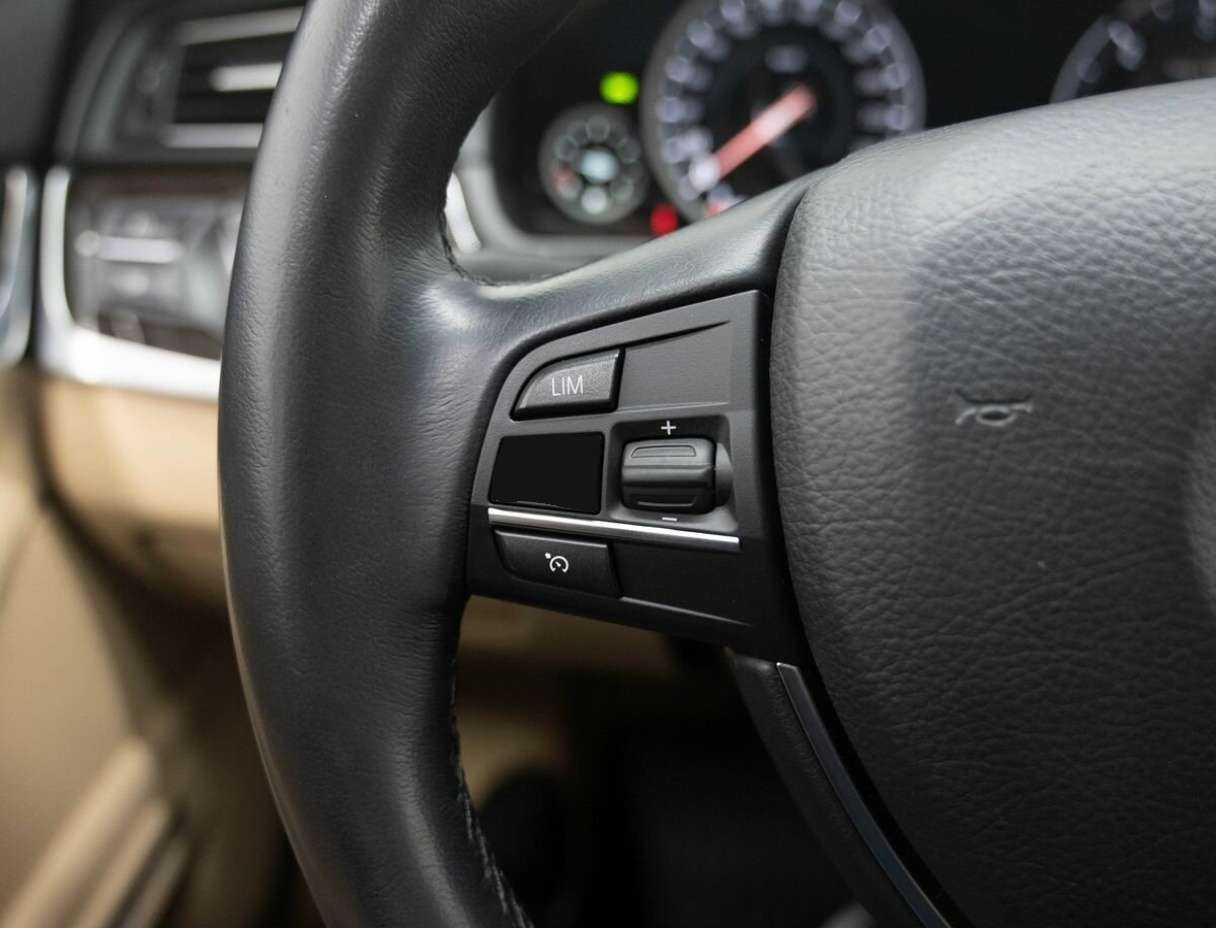 BMW 5 серии 2015 года с пробегом. Фото: #17