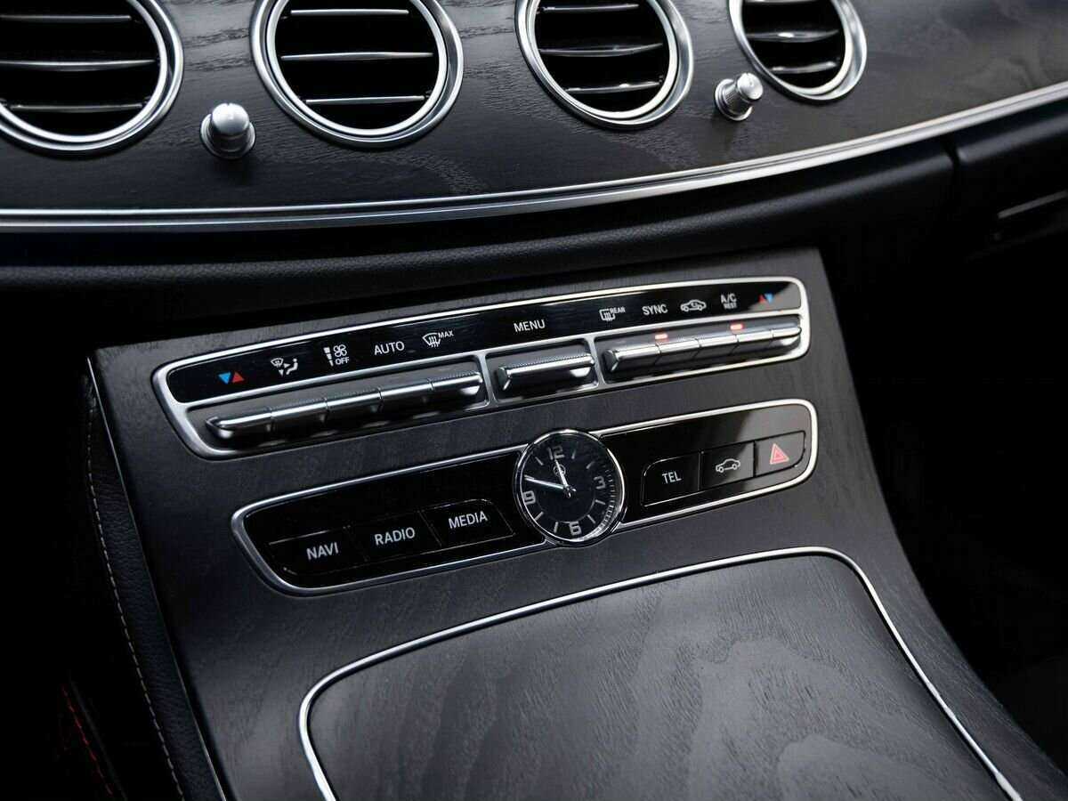 Mercedes-Benz E-Класс 2017 года с пробегом. Фото: #22
