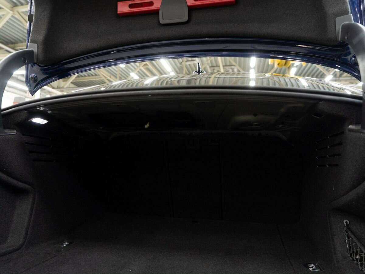 Audi A4 2020 года с пробегом. Фото: #7