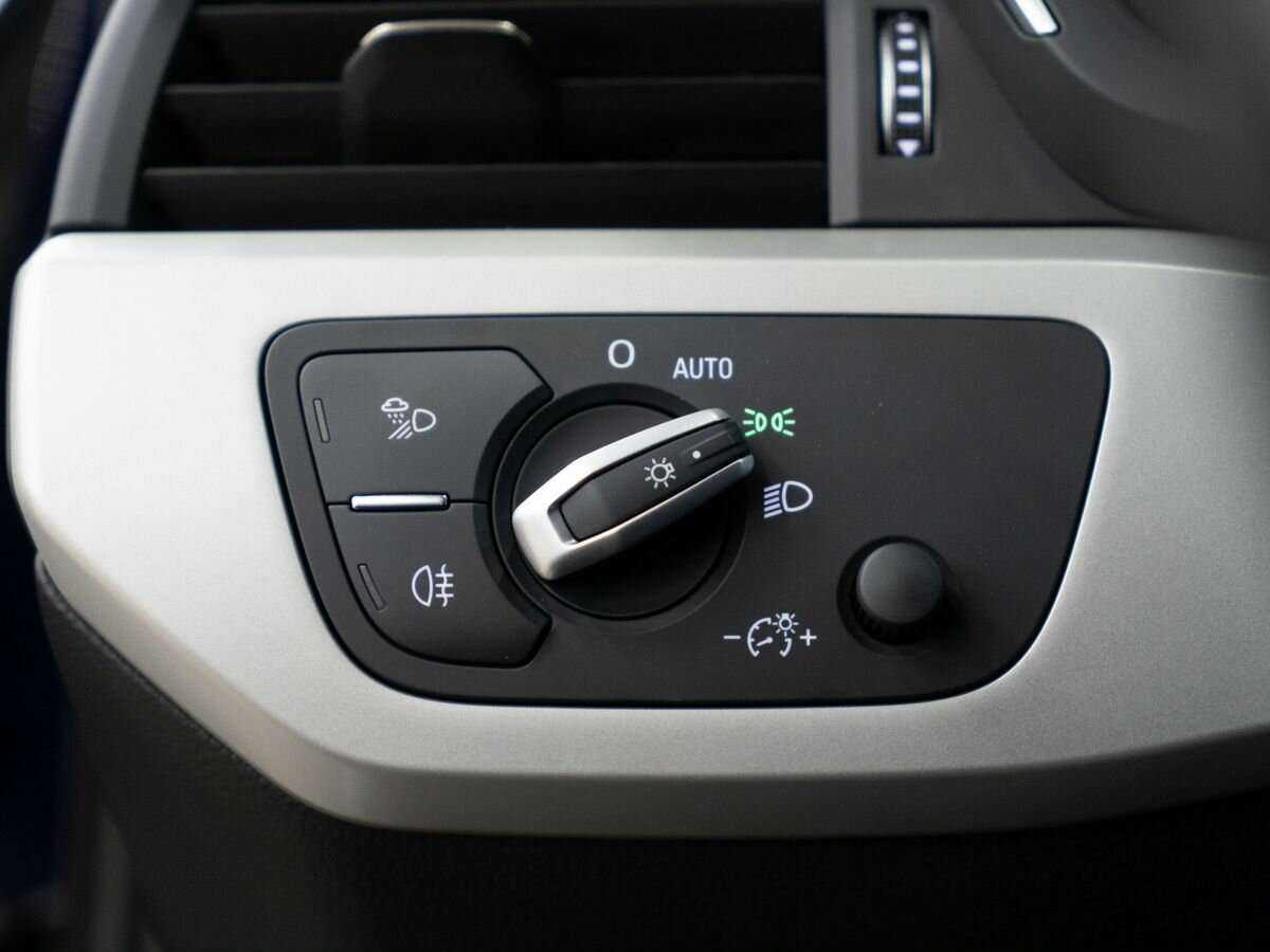 Audi A4 2020 года с пробегом. Фото: #18