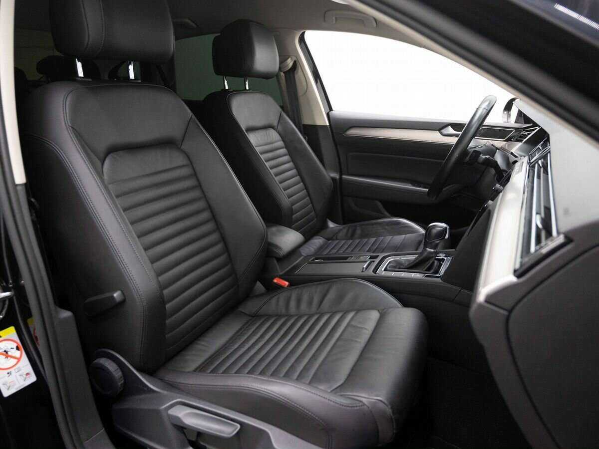 Volkswagen Passat 2019 года с пробегом. Фото: #11
