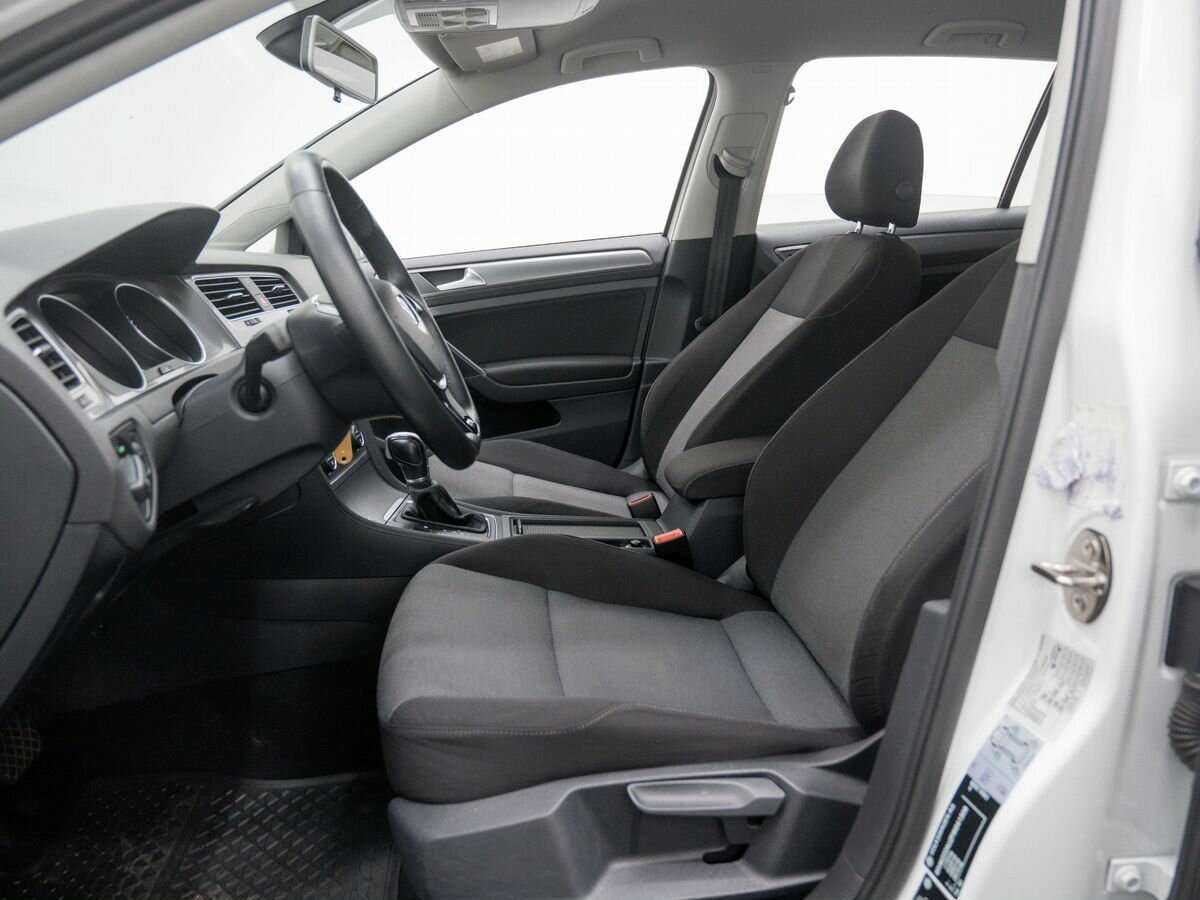 Б/У Фольксваген Гольф 2014 года. Фото: #13