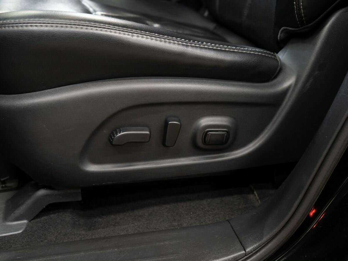 Б/У Ниссан Патфайндер 2015 года. Фото: #15