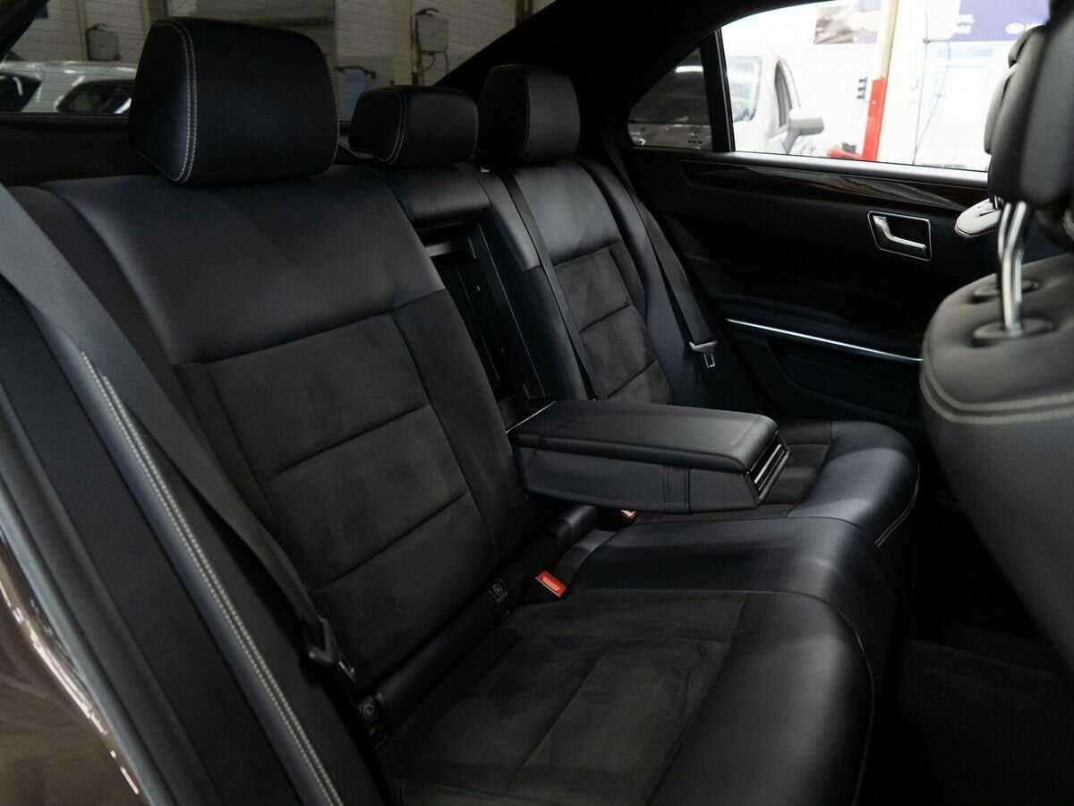 Mercedes-Benz E-Класс 2013 года с пробегом. Фото: #7