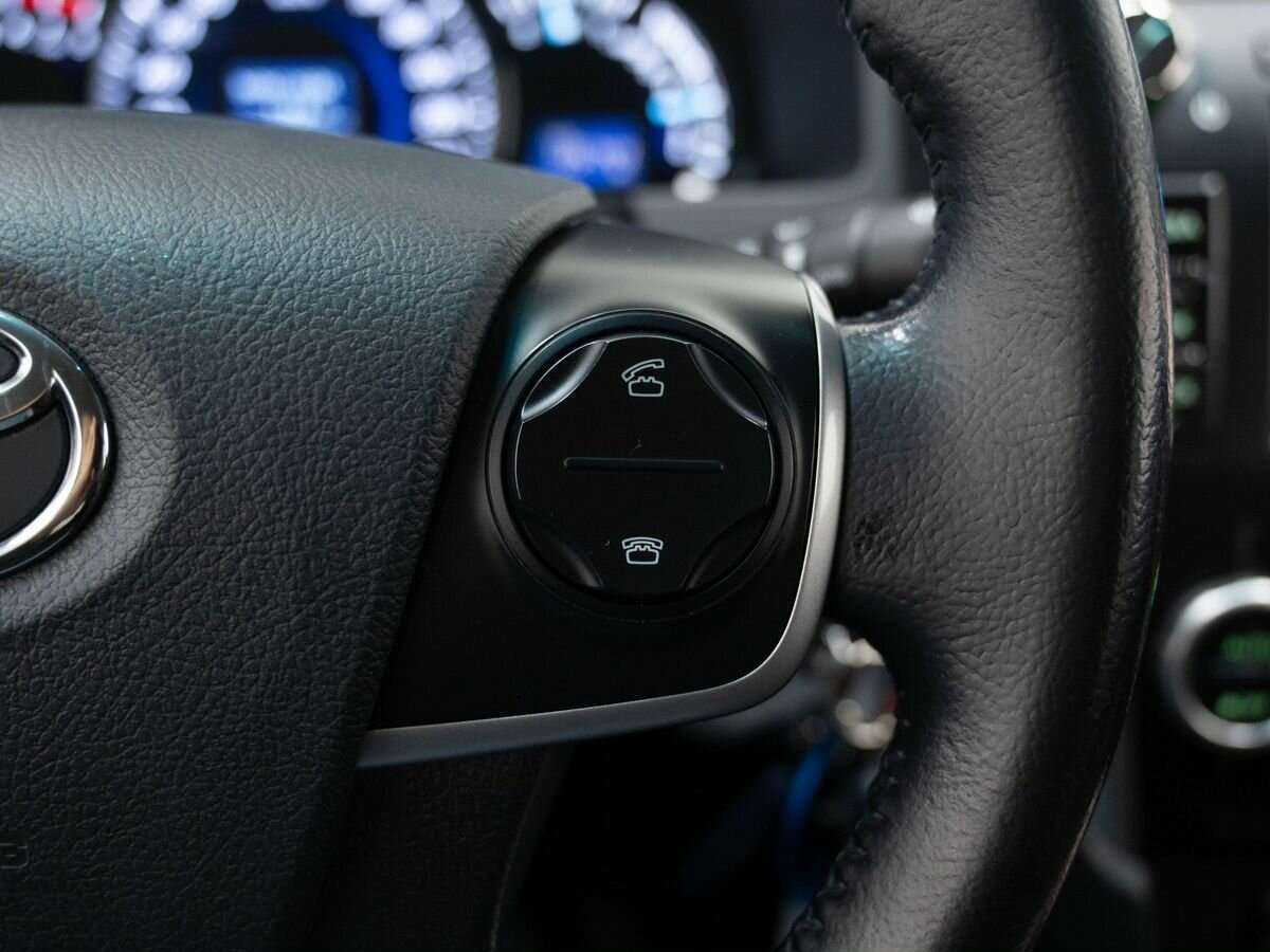 Б/У Тойота Камри 2014 года. Фото: #26