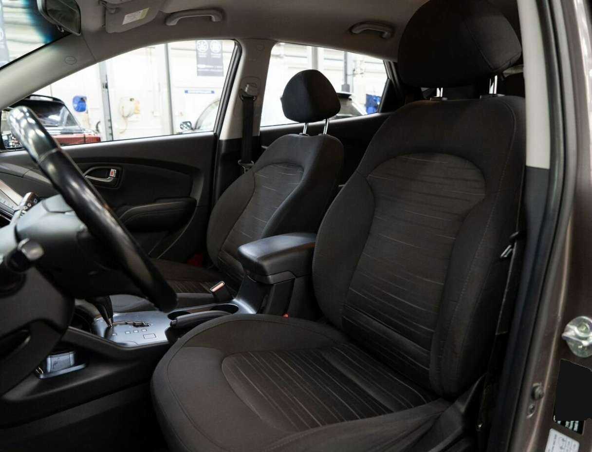 Б/У Хендай ай-икс35 2014 года. Фото: #5