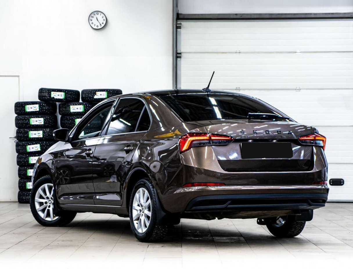 Б/У Шкода Рапид 2021 года. Фото: #3