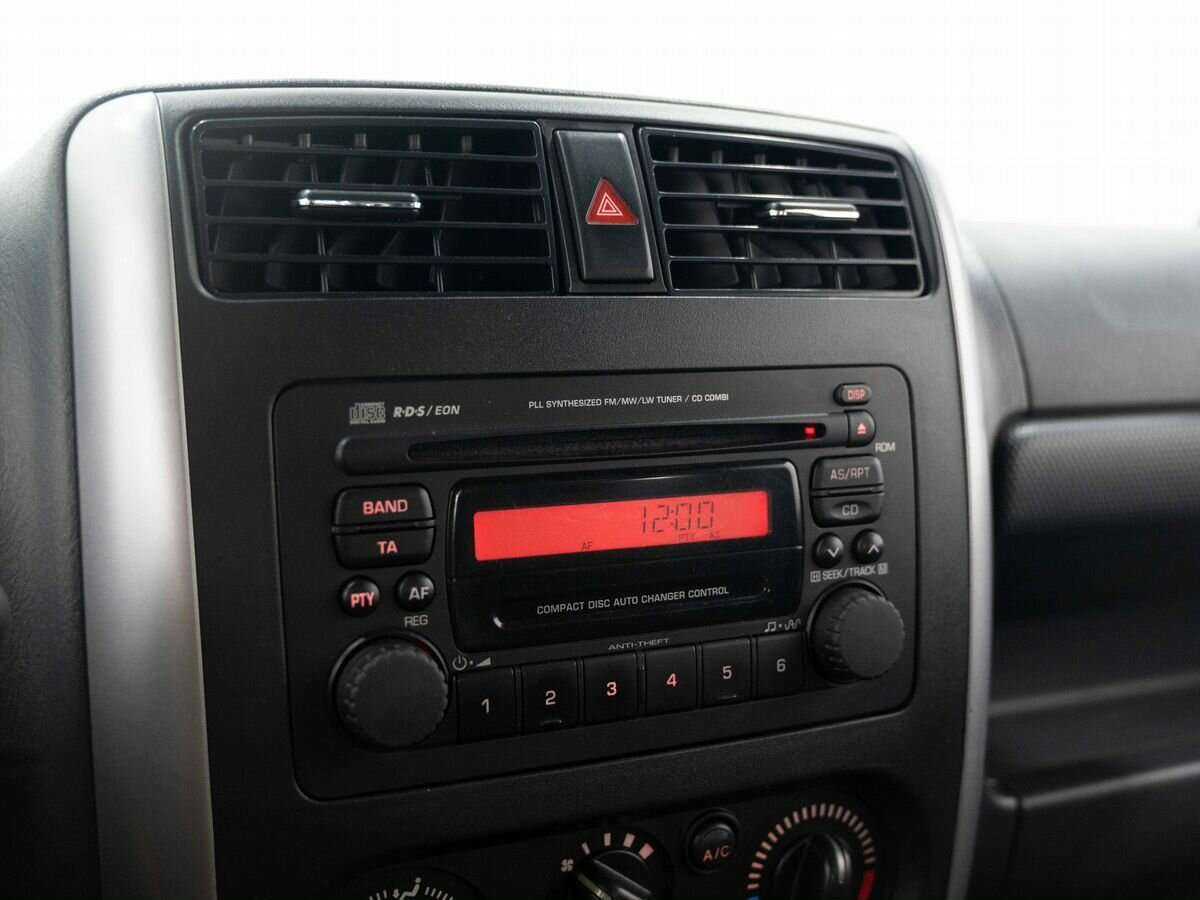 Б/У Сузуки Джимни 2012 года. Фото: #15