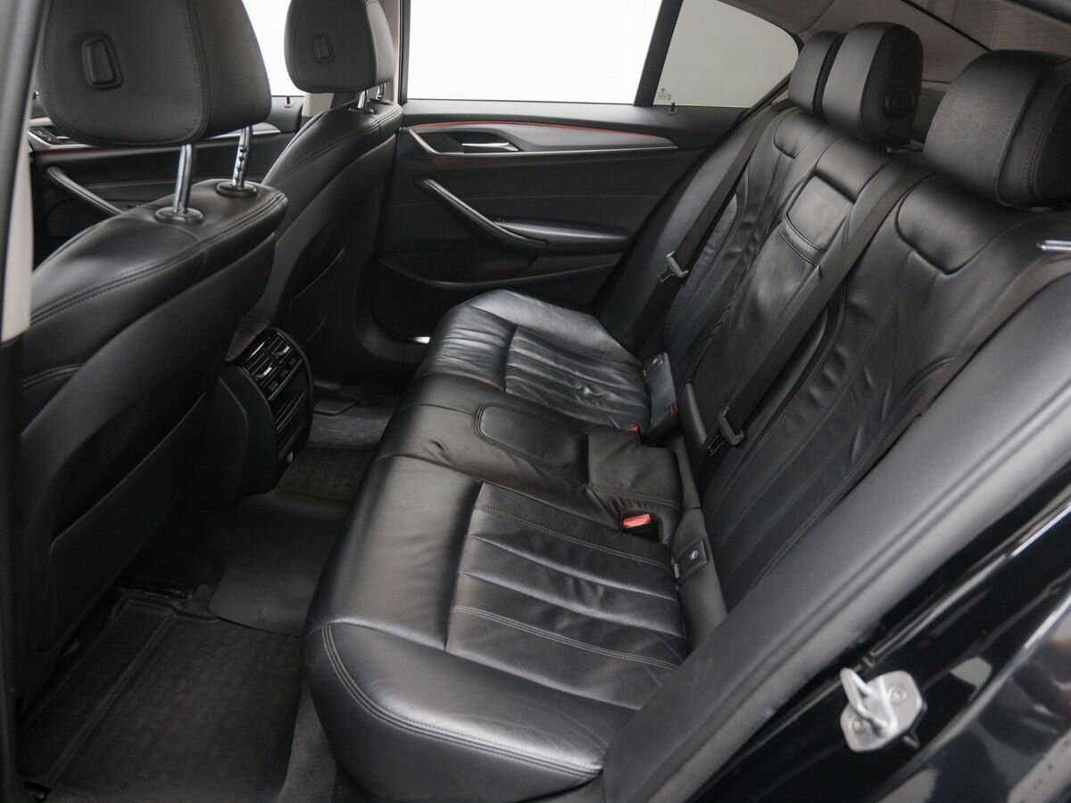 BMW 5 серии 2018 года с пробегом. Фото: #13