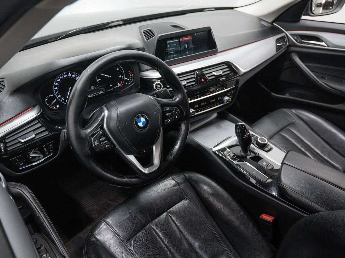 BMW 5 серии 2018 года с пробегом. Фото: #14
