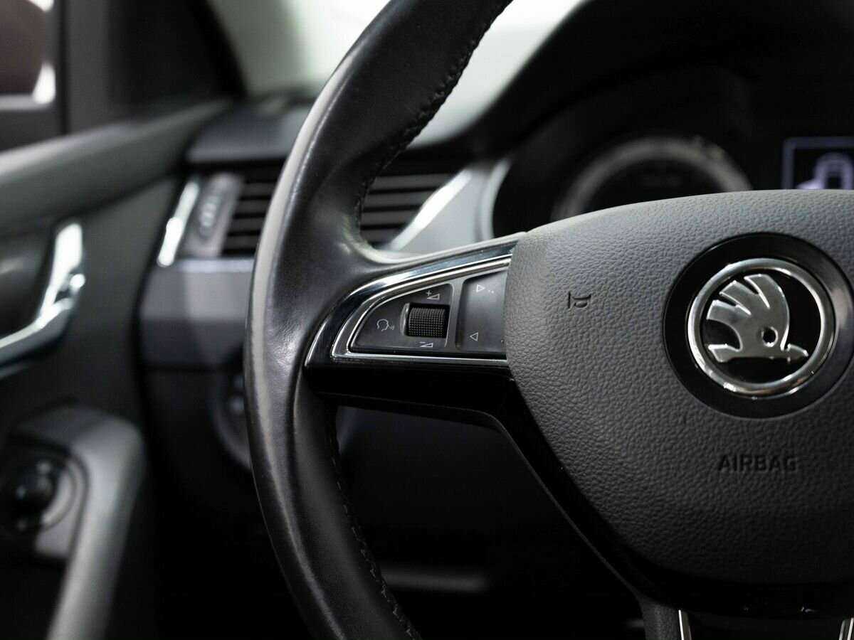 Б/У Шкода Октавия 2017 года. Фото: #13