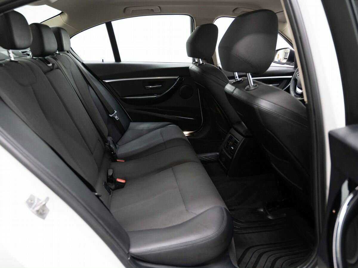 BMW 3 серии 2016 года с пробегом. Фото: #9