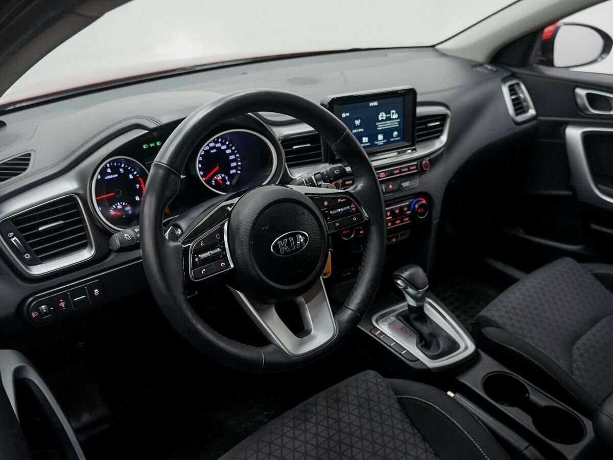 Б/У Киа Сид 2018 года. Фото: #12