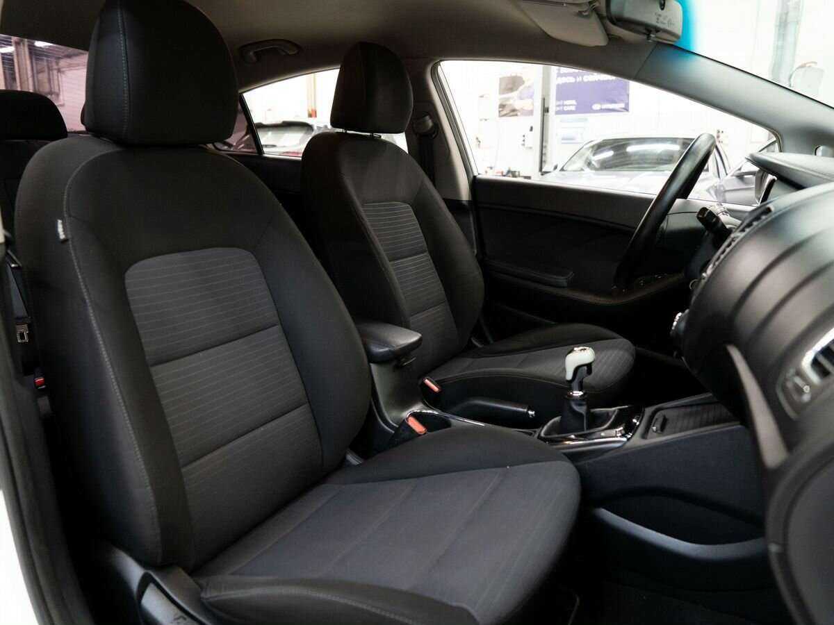 Б/У Киа Церато 2017 года. Фото: #8