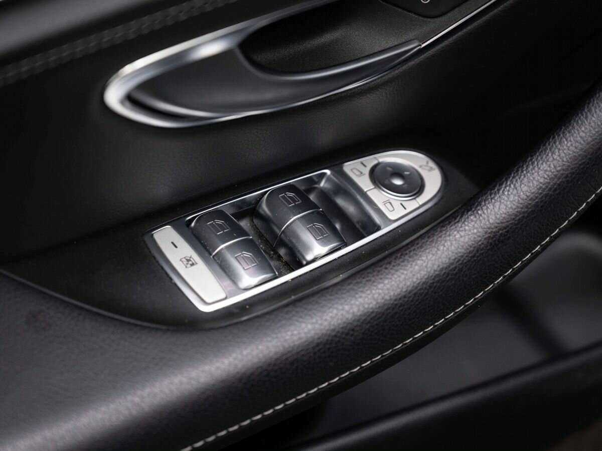 Mercedes-Benz E-Класс 2018 года с пробегом. Фото: #23