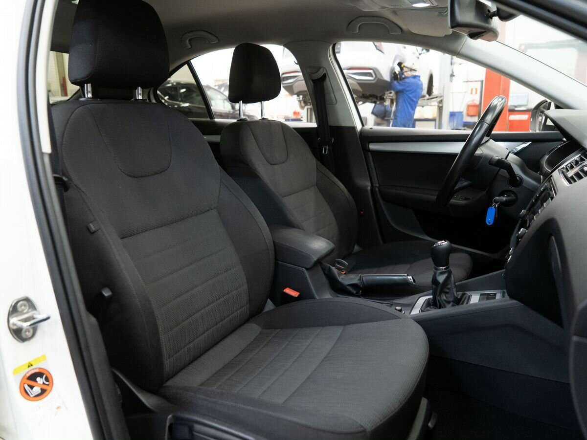 Б/У Шкода Октавия 2014 года. Фото: #7