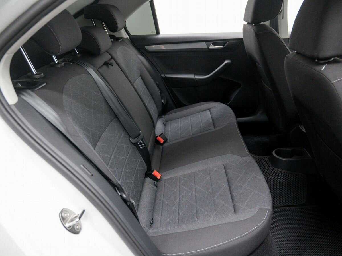 Б/У Фольксваген Поло 2020 года. Фото: #8