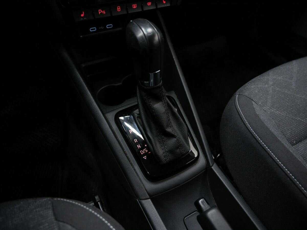 Б/У Фольксваген Поло 2020 года. Фото: #17