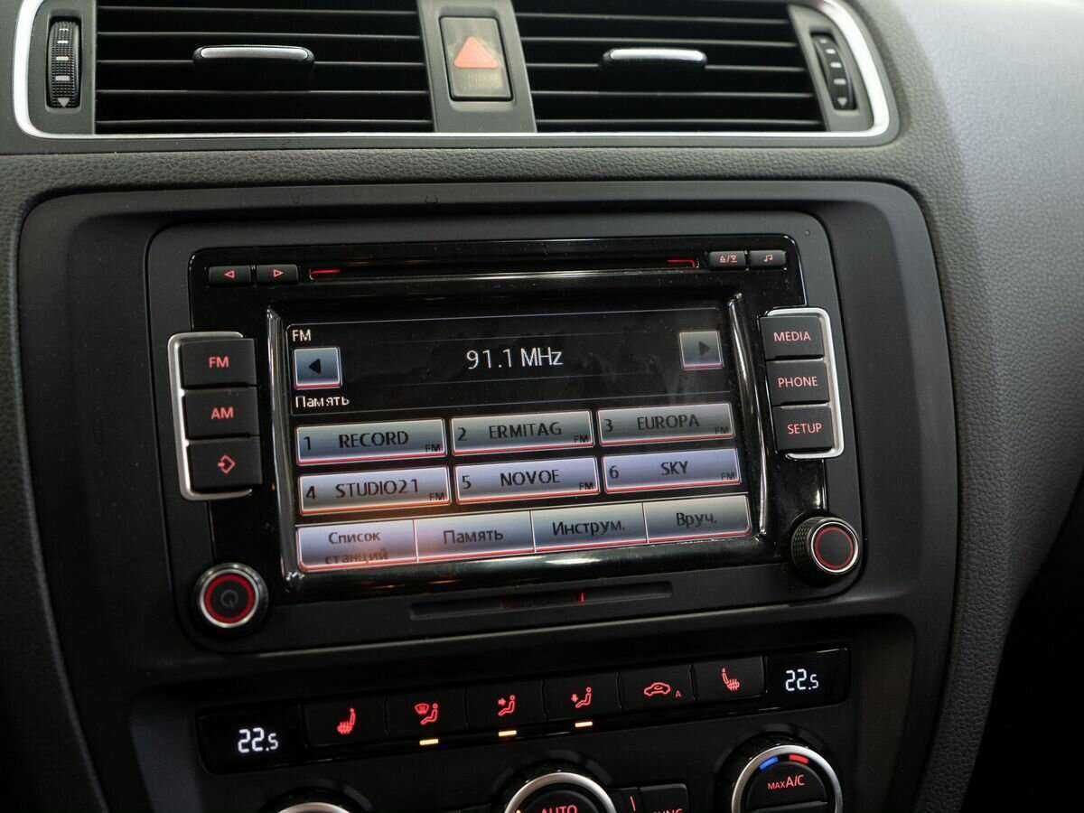 Б/У Фольксваген Джетта 2013 года. Фото: #12