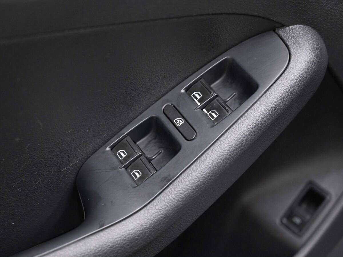 Б/У Фольксваген Джетта 2012 года. Фото: #12