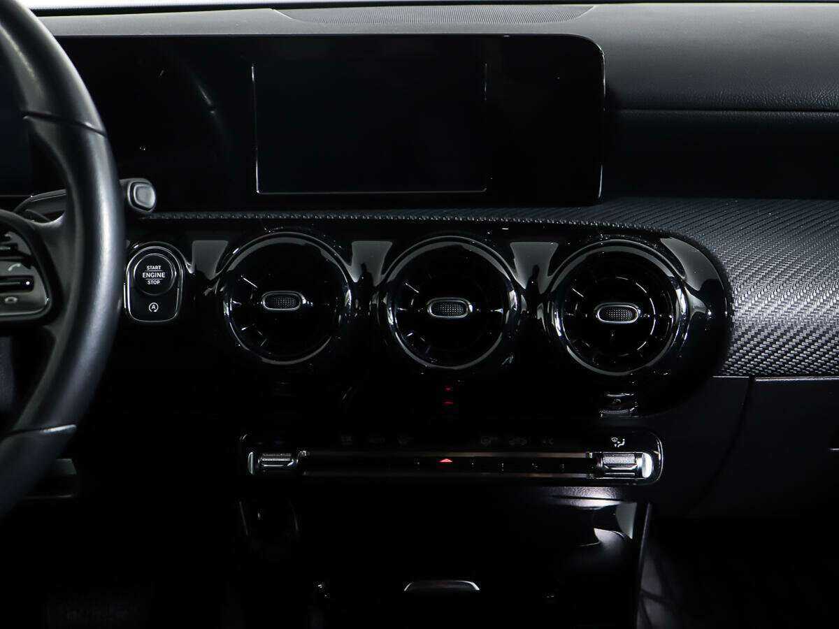 Mercedes-Benz A-Класс 2019 года с пробегом. Фото: #12