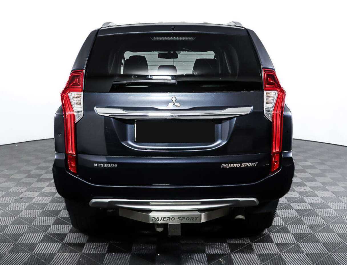 Mitsubishi Pajero Sport 2018 года с пробегом. Фото: #5