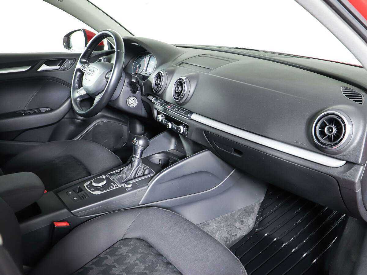Audi A3 2015 года с пробегом. Фото: #9