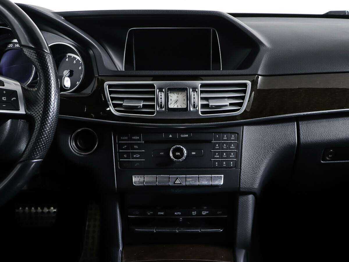 Mercedes-Benz E-Класс 2015 года с пробегом. Фото: #11