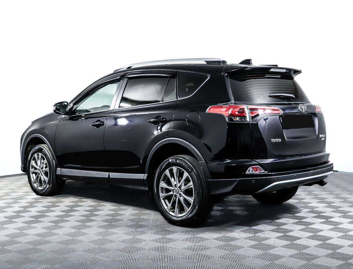 Toyota RAV4 2018 года с пробегом. Фото: #6