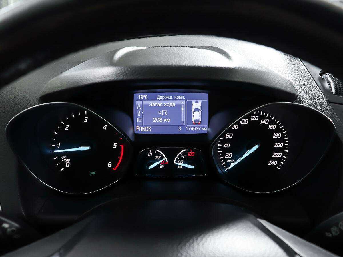 Б/У Форд Куга 2013 года. Фото: #14