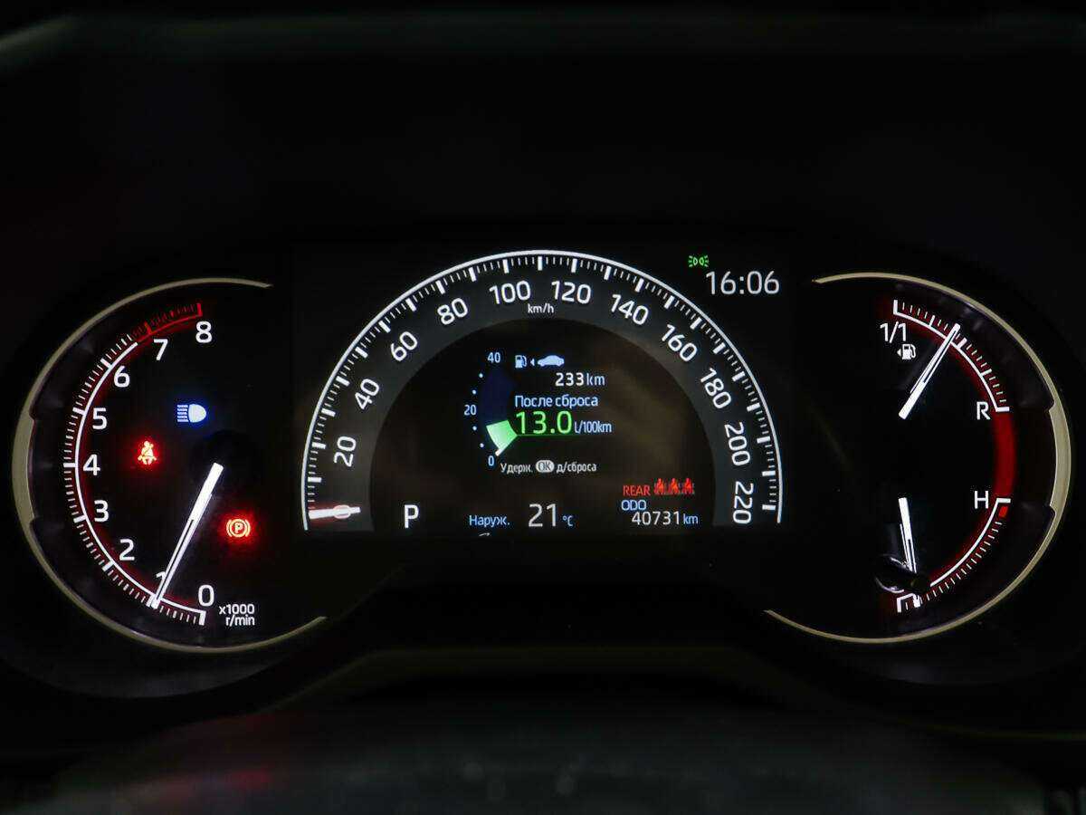 Toyota RAV4 2019 года с пробегом. Фото: #13