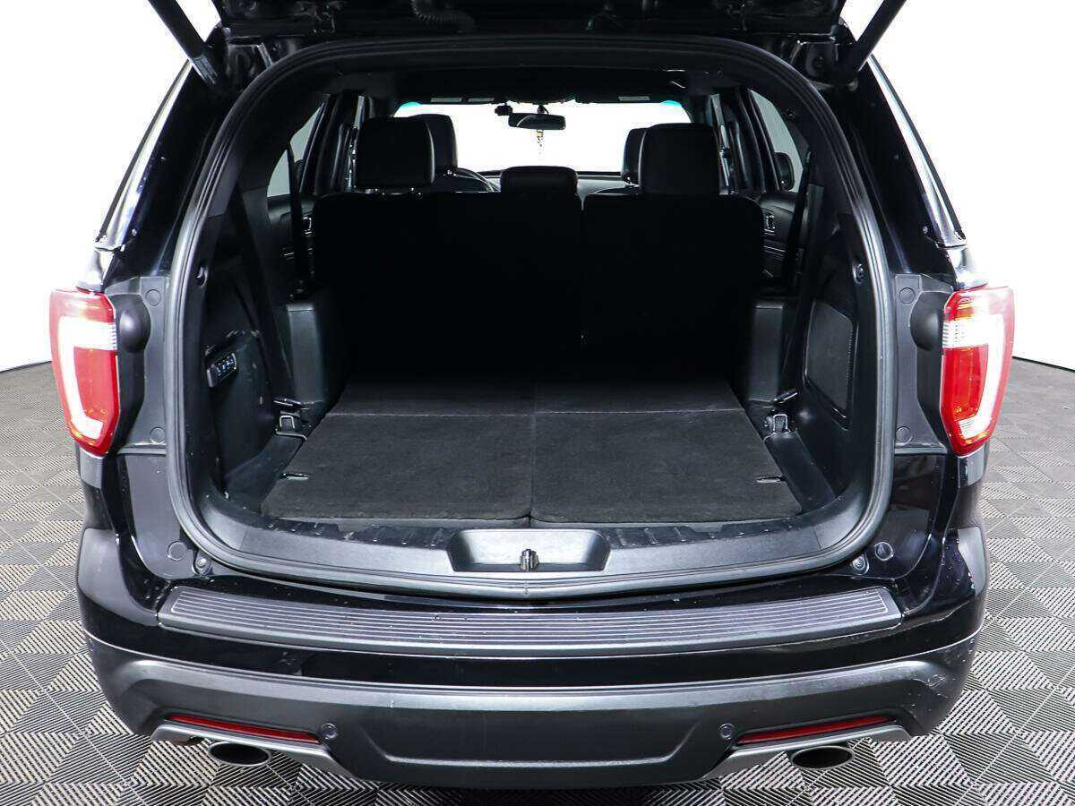 Ford Explorer 2018 года с пробегом. Фото: #8