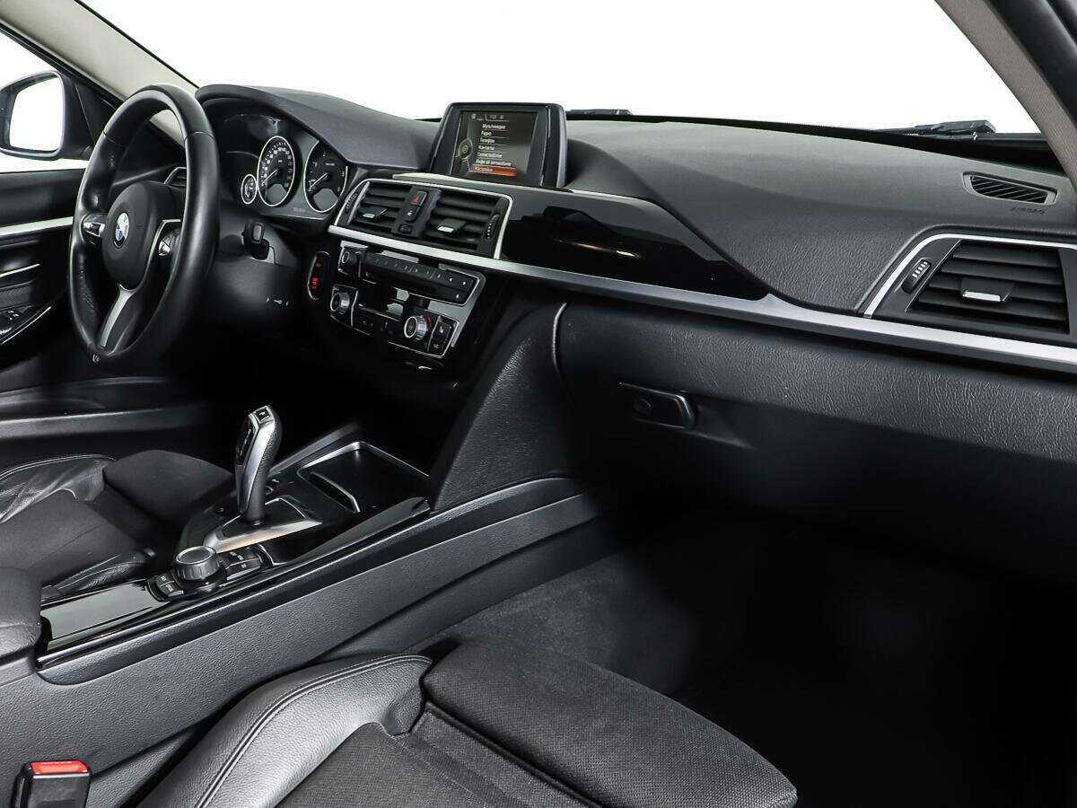 BMW 3 серии 2016 года с пробегом. Фото: #8