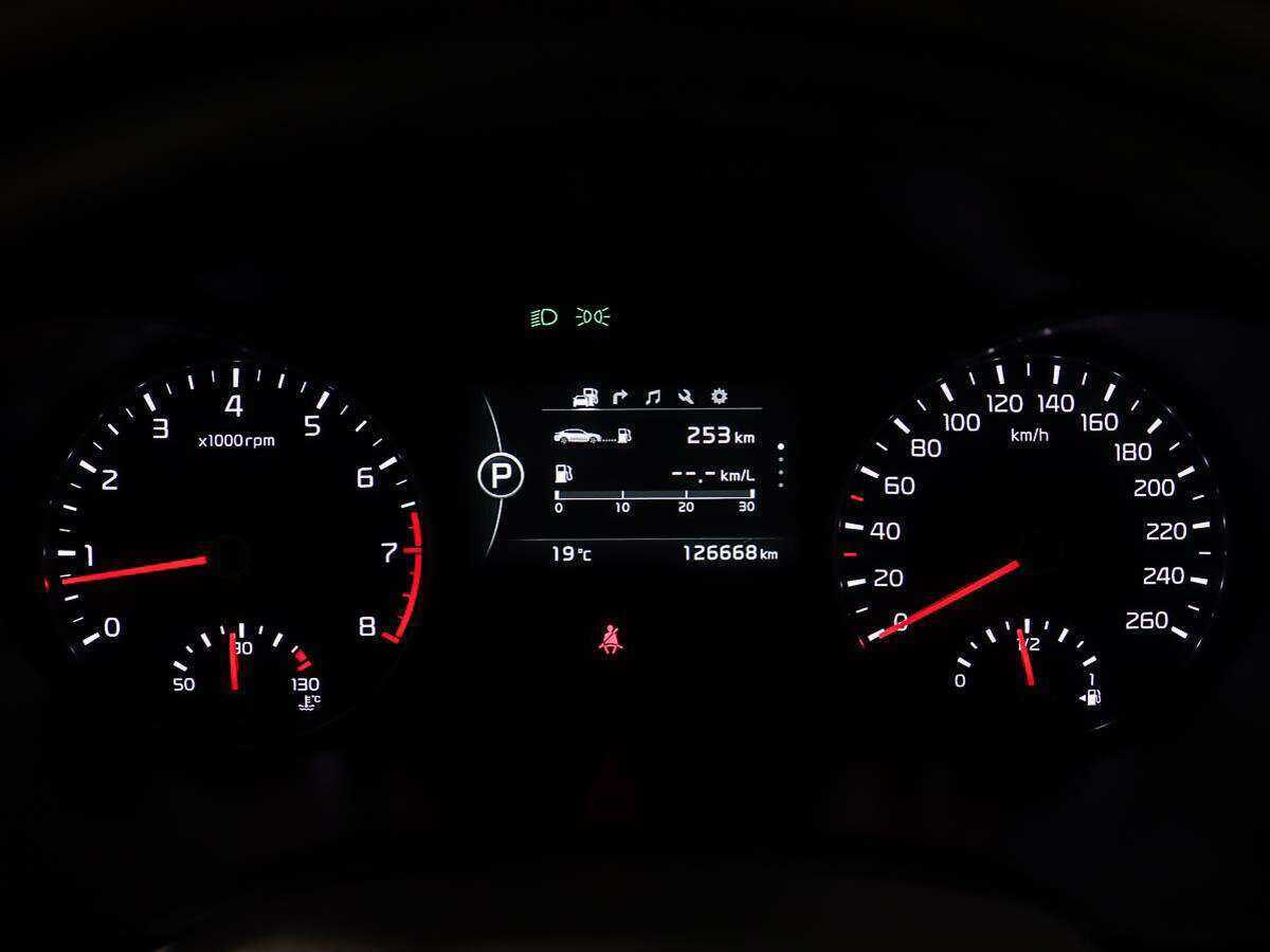 Б/У Киа Оптима 2017 года. Фото: #13