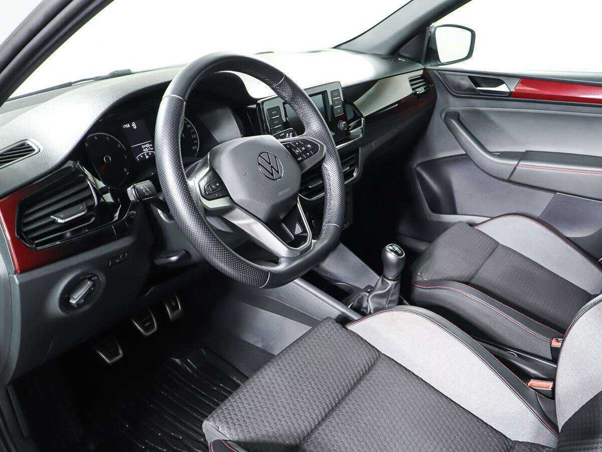 Б/У Фольксваген Поло 2021 года. Фото: #12