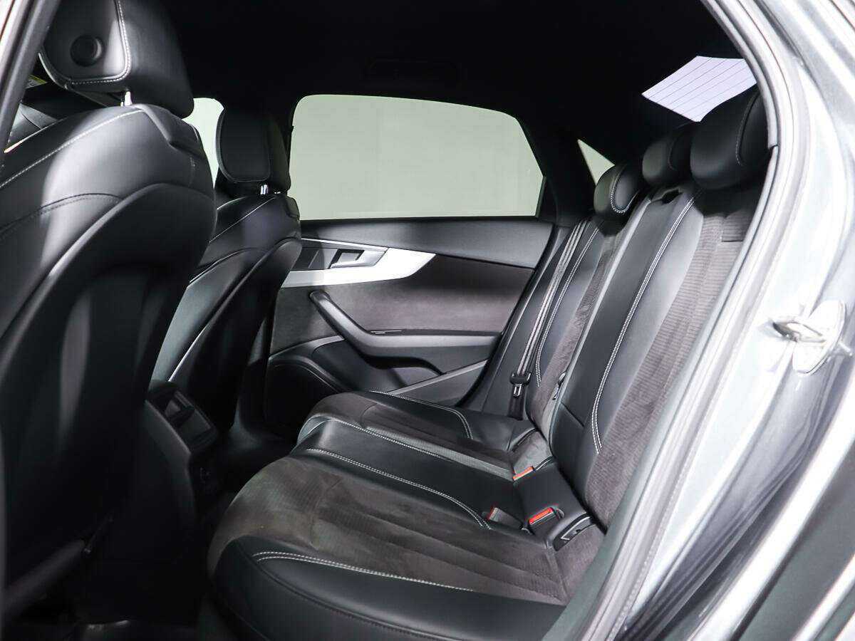 Audi A4 2017 года с пробегом. Фото: #9