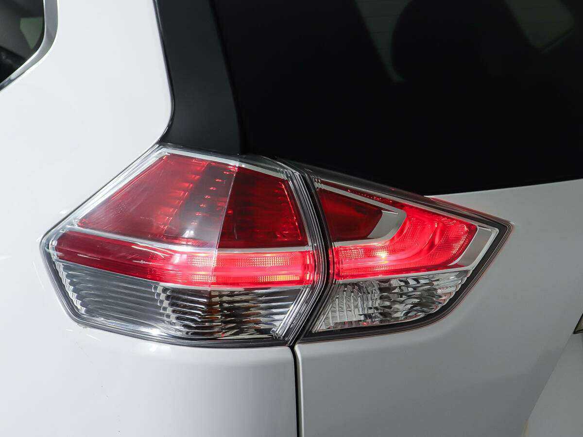 Б/У Ниссан Икс-Трейл 2015 года. Фото: #22