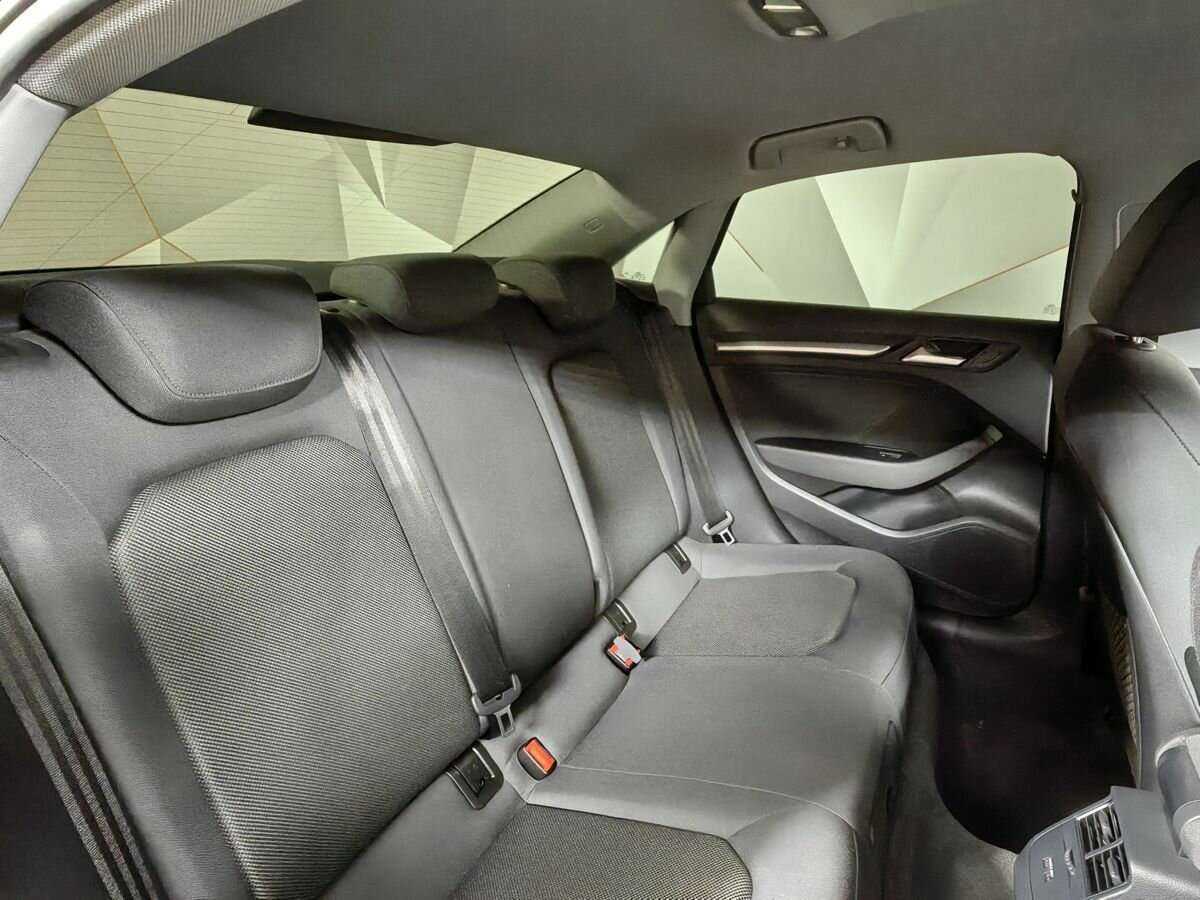 Audi A3 2020 года с пробегом. Фото: #11