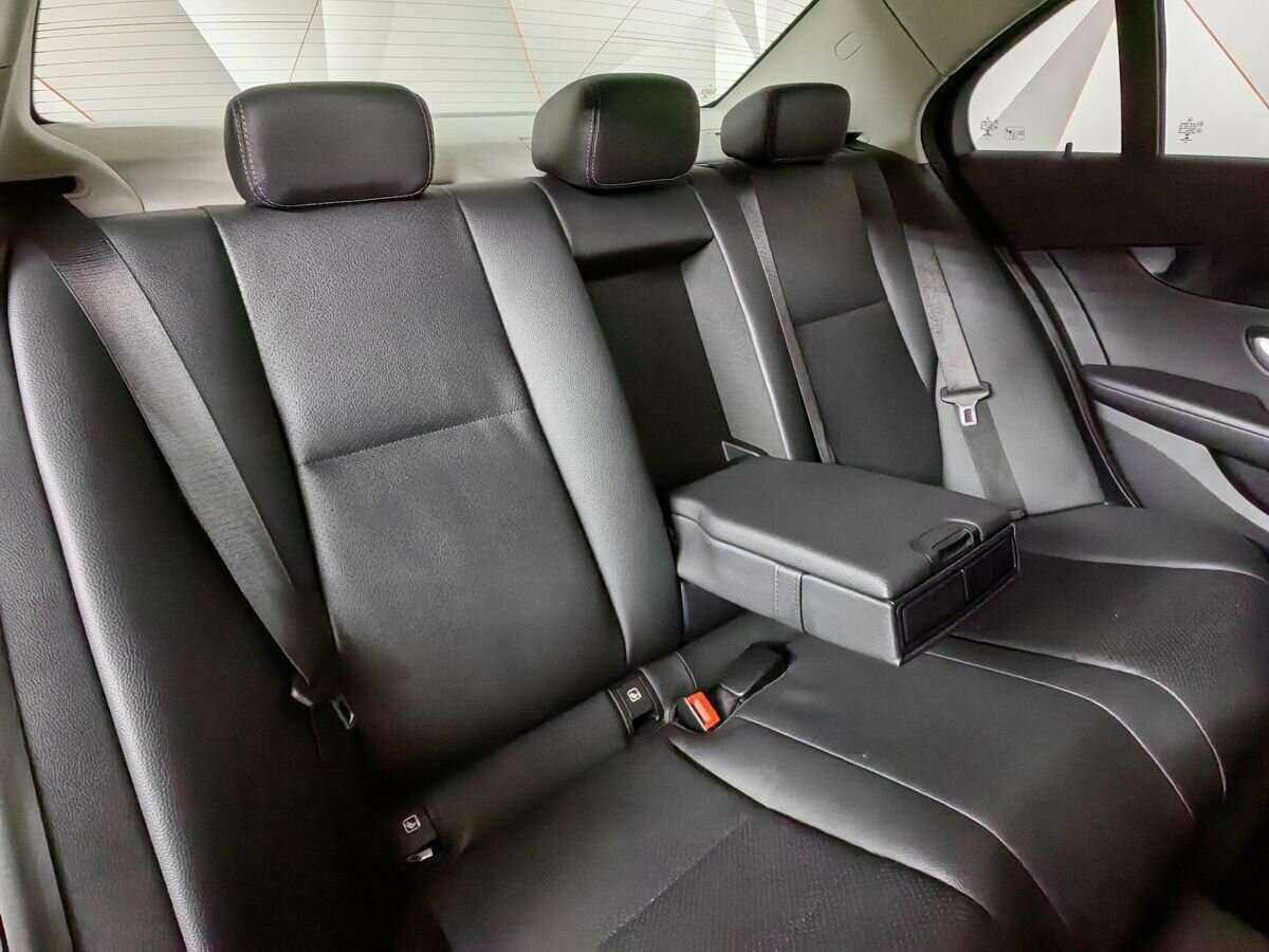 Mercedes-Benz C-Класс 2017 года с пробегом. Фото: #12