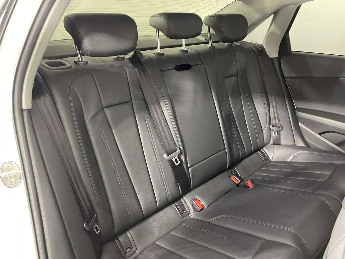 Audi A4 2018 года с пробегом. Фото: #14