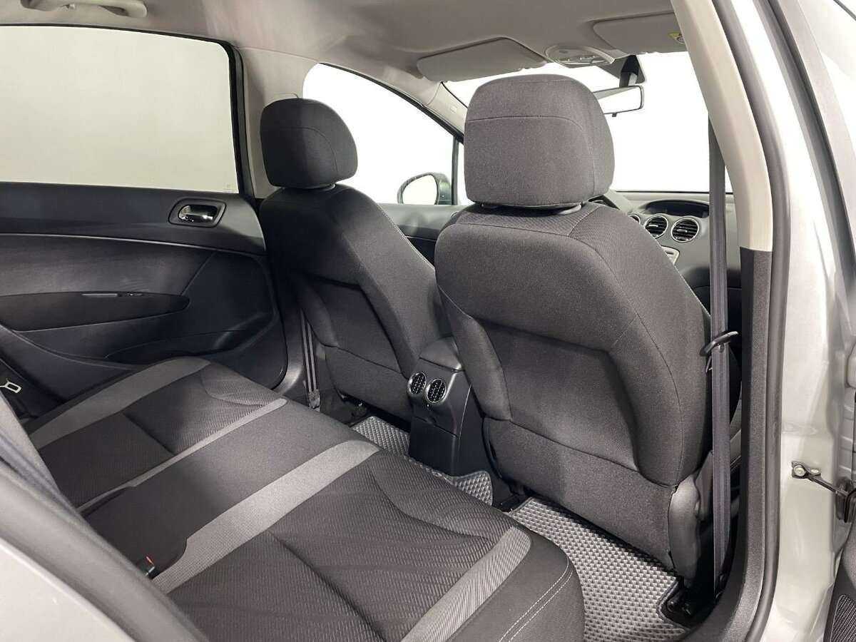 Б/У Пежо 408 2016 года. Фото: #16