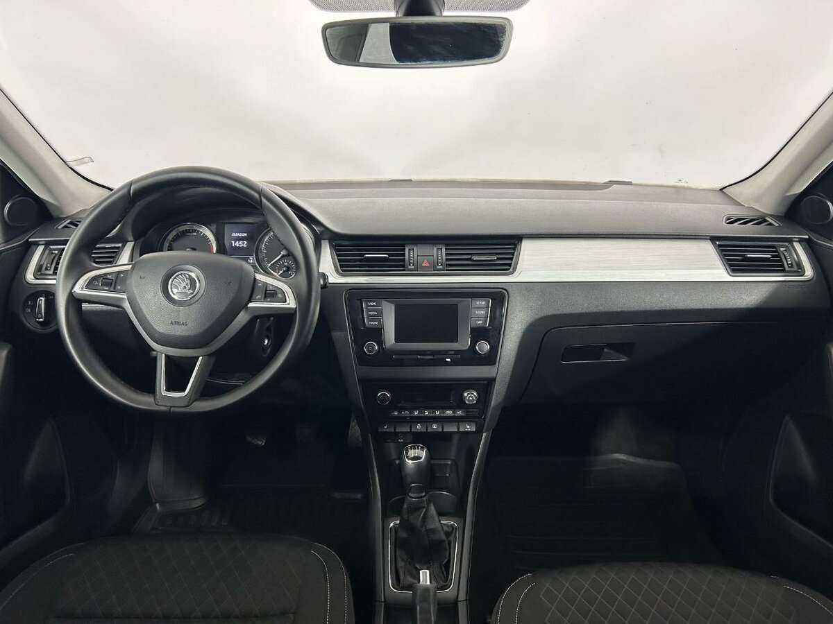 Б/У Шкода Рапид 2016 года. Фото: #6