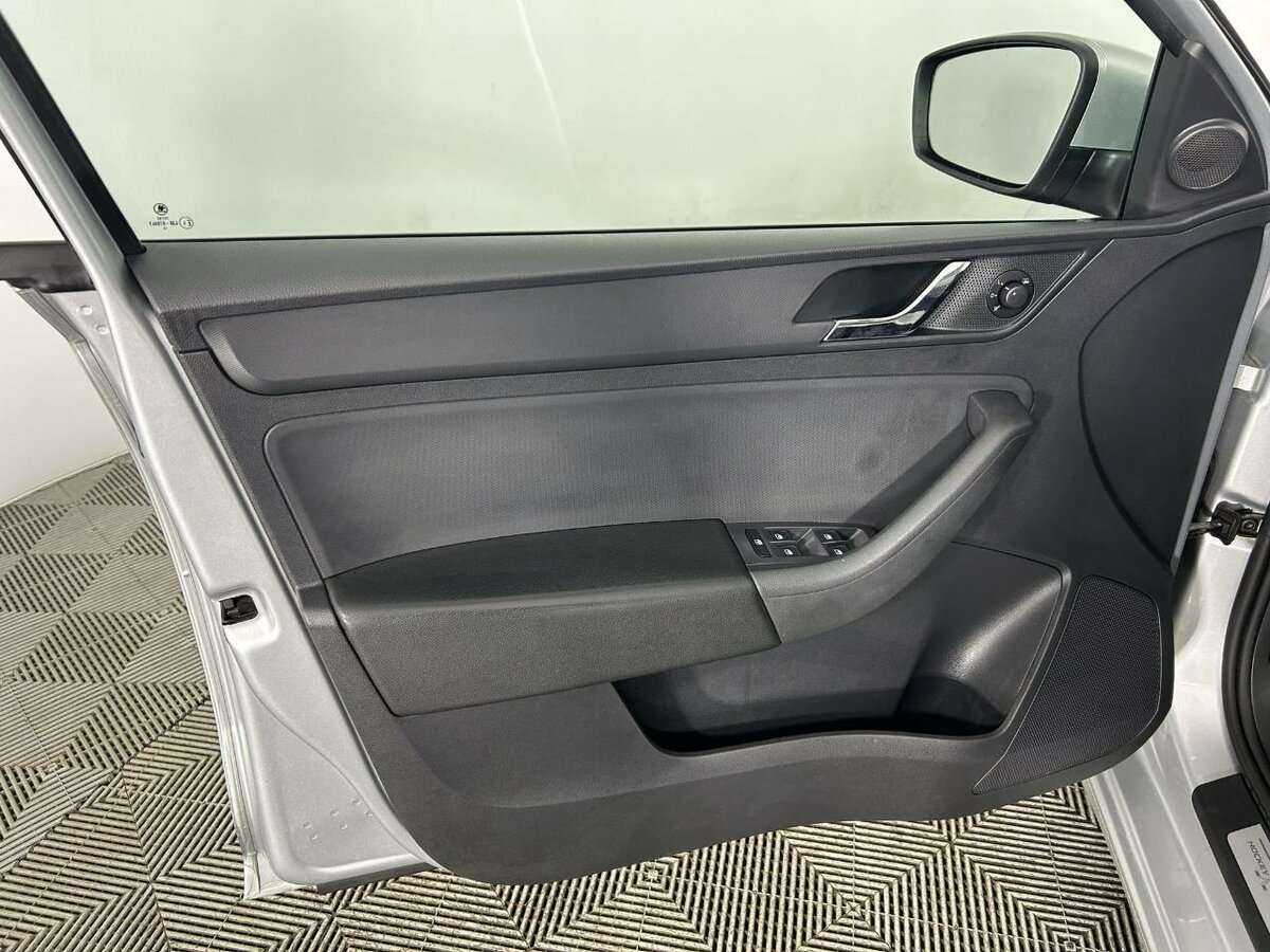 Б/У Шкода Рапид 2016 года. Фото: #7