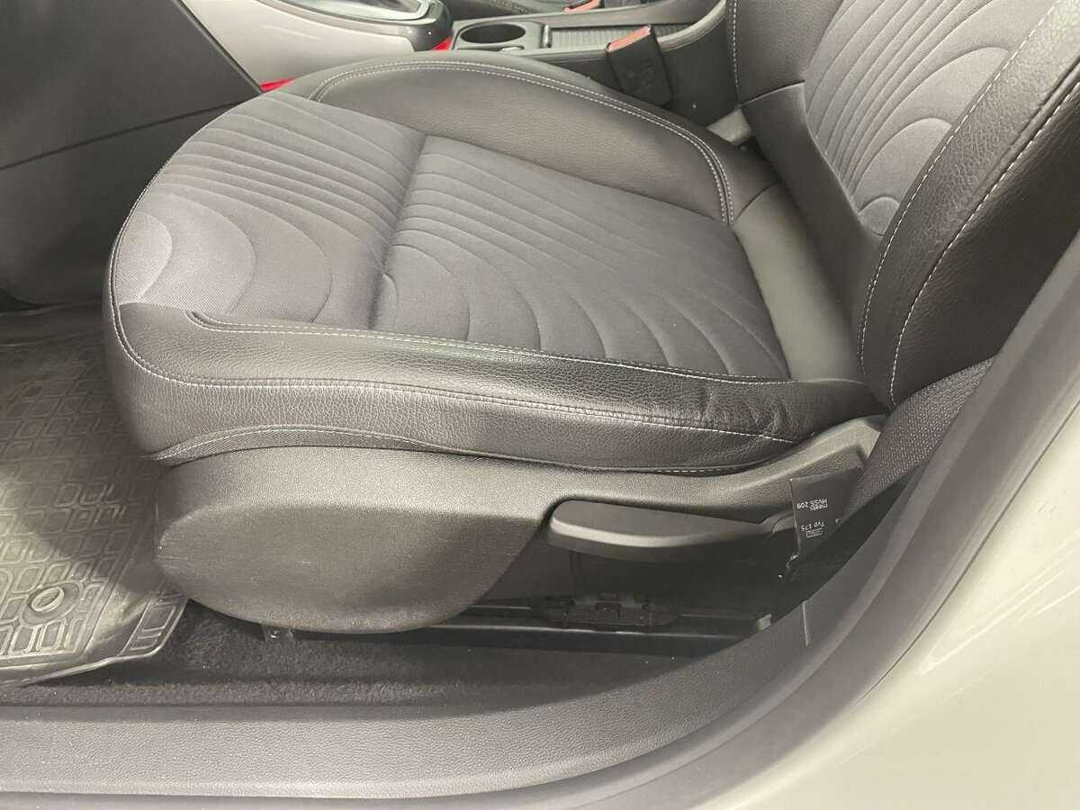 Б/У Опель Астра 2013 года. Фото: #9