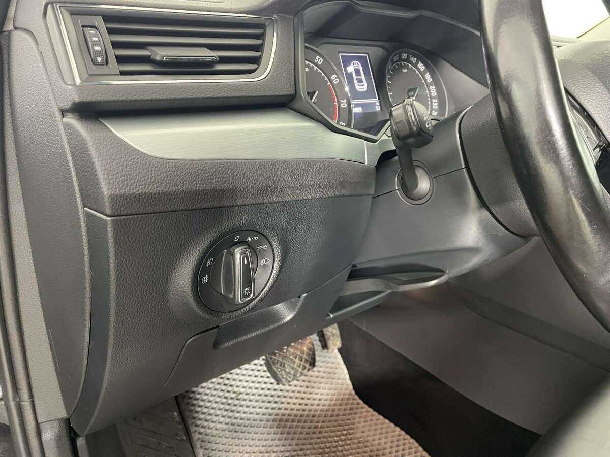 Skoda Superb 2018 года с пробегом. Фото: #8